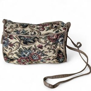 👜Small Vintage Floral Tapestry Purse • Cottagecore Grandmacore Vibes